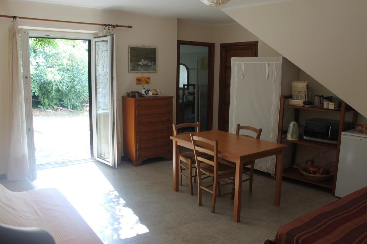B&B Giucalu Calice Ligure Экстерьер фото